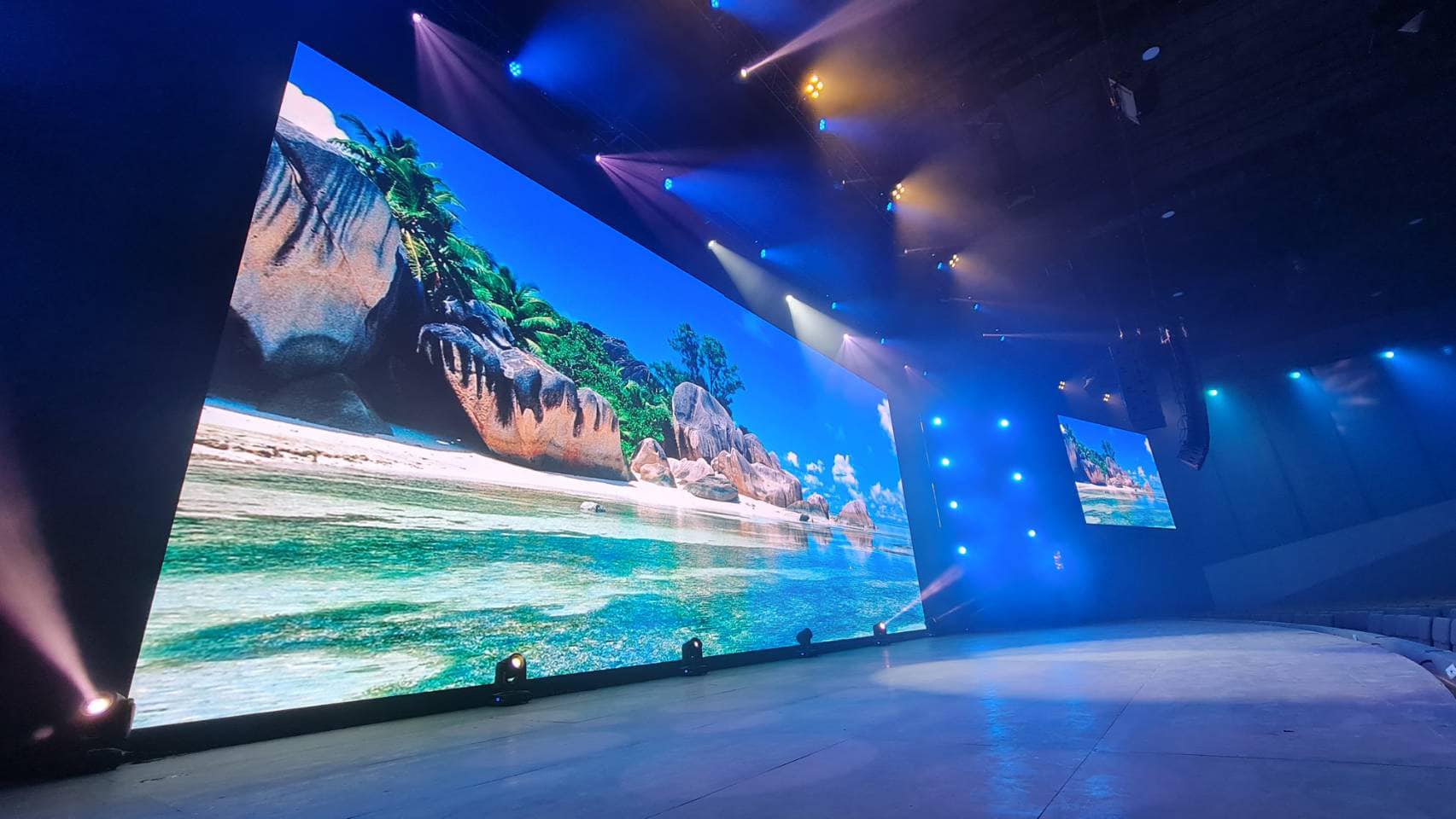 led wall huren amsterdam